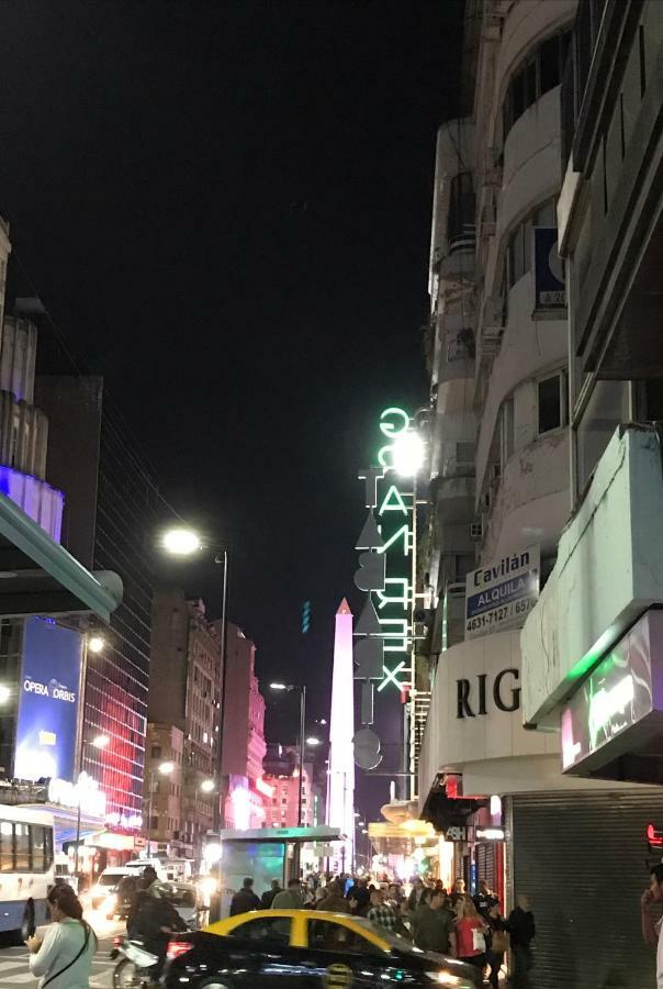Appartamento Dpto. Av. Corrientes Al 700-Centro Buenos Aires Esterno foto
