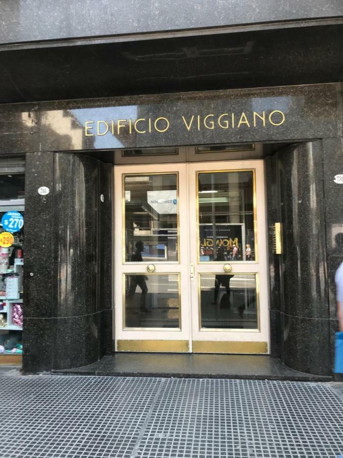 Appartamento Dpto. Av. Corrientes Al 700-Centro Buenos Aires Esterno foto